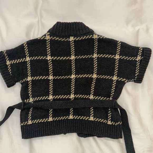 EUC Janie and Jack Sweater with Belt and Gold Button Detail 18-24 Month - Picture 4 of 5